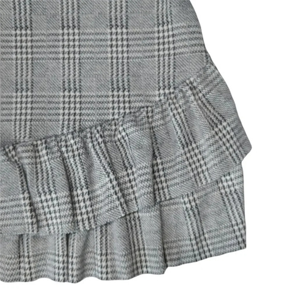 Ripe Faux Vegan Wool Knit Plaid Skirt  Ruffles Gray Black M - Picture 3 of 6
